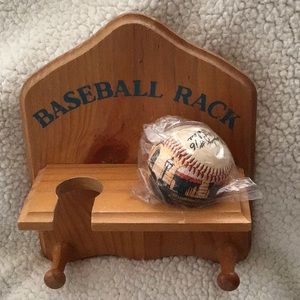 ⚾️ Baseball Rack and baseball